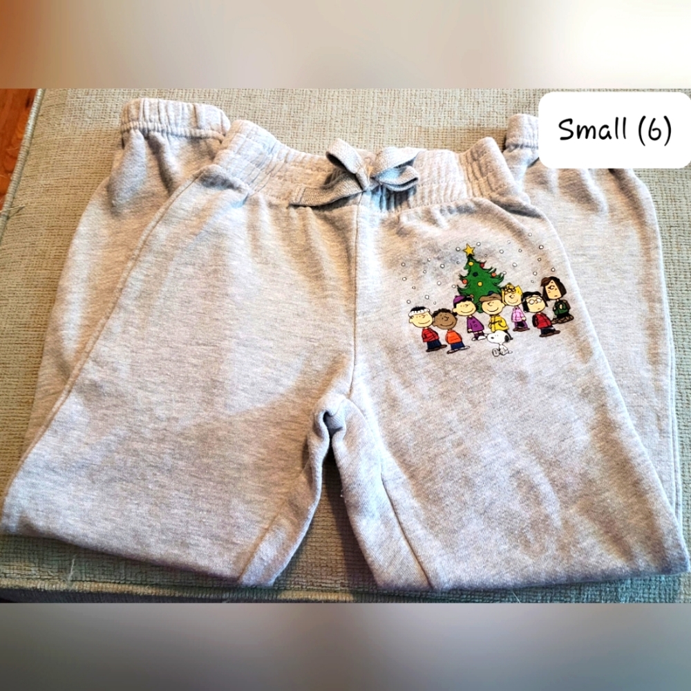 Boys size 6 Charlie Brown Christmas Sweater set